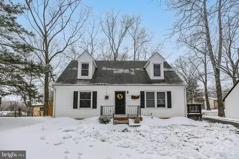 323 Burman Ln, Fredericksburg, VA 22407