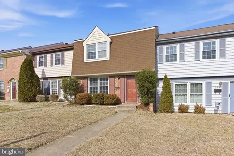 311 Clay St, Fredericksburg, VA 22408