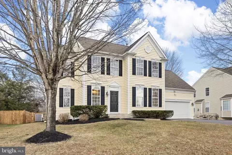 7422 N Katie Dr, Fredericksburg, VA 22407