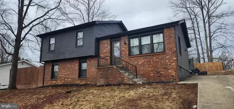 313 Burman Ln, Fredericksburg, VA 22407