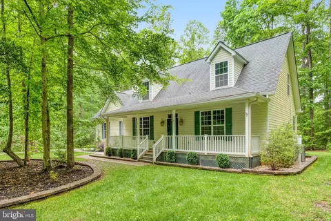 5832 Red Fox Dr, Spotsylvania, VA 22551