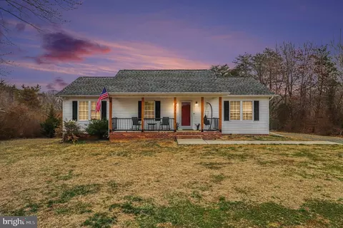 2225 Partlow Rd, Beaverdam, VA 23015
