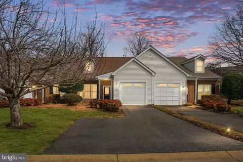 4303 Turnberry Dr, Fredericksburg, VA 22408