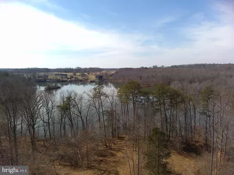 14928 Dovey Rd, Spotsylvania, VA 22551