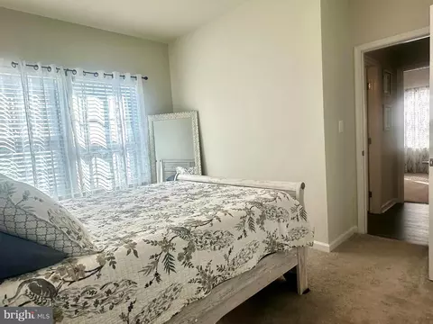 Bedroom - 9227 Split Oak Dr, Fredericksburg, VA 22407 photo 4 of 6