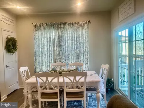 Dining - 9227 Split Oak Dr, Fredericksburg, VA 22407 photo 2 of 2