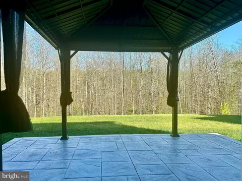 Exterior - 9227 Split Oak Dr, Fredericksburg, VA 22407 photo 2 of 3
