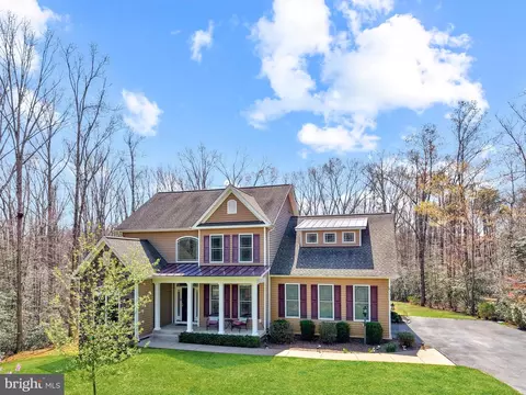 7022 Barclay Dr, Fredericksburg, VA 22407