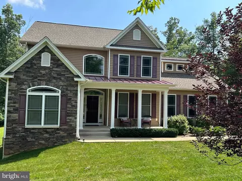 7022 Barclay Dr, Fredericksburg, VA 22407