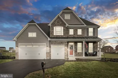 7803 Hermitage Dr, Fredericksburg, VA 22407