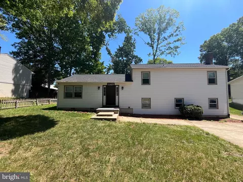 11827 Rutherford Dr, Fredericksburg, VA 22407