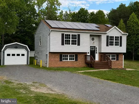 11803 Nicholas Dr, Fredericksburg, VA 22407