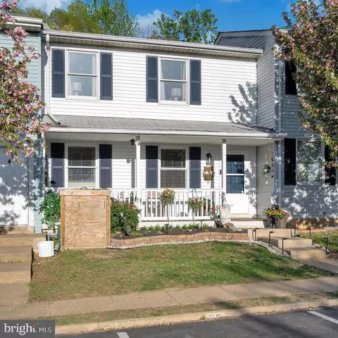 5113 Pecan Dr, Fredericksburg, VA 22407