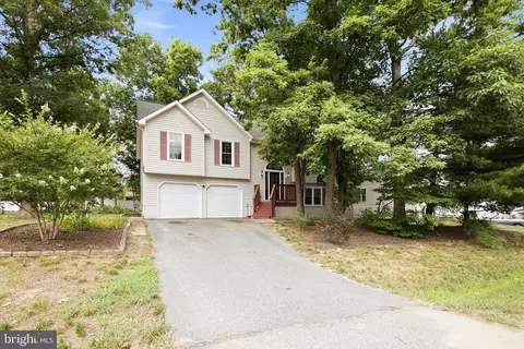 10608 Crestwood Dr, Spotsylvania, VA 22553