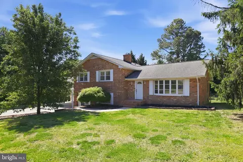 5912 Watson Ln, Fredericksburg, VA 22407