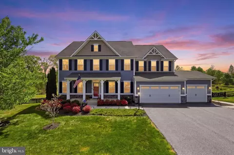 7804 Hermitage Dr, Fredericksburg, VA 22407
