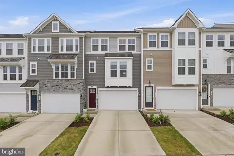 9507 Maidenhair Ave, Fredericksburg, VA 22407