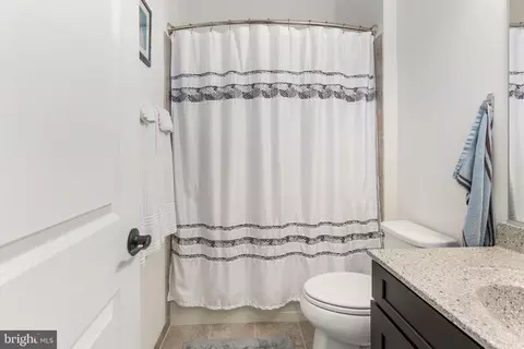 Entry Way - 7808 General Wright Dr, Fredericksburg, VA 22407 photo 3 of 10