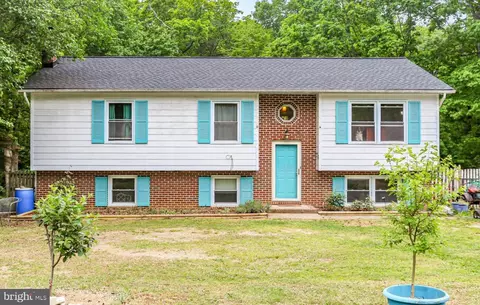 50 Lovett Dr, Fredericksburg, VA 22407
