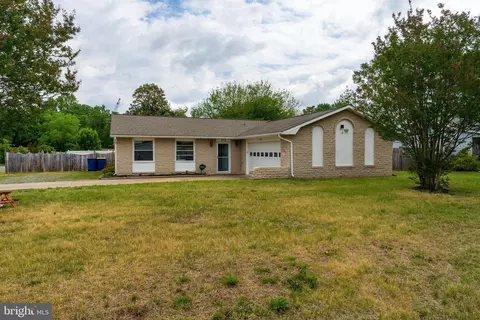 408 S Brooks Dr, Fredericksburg, VA 22408