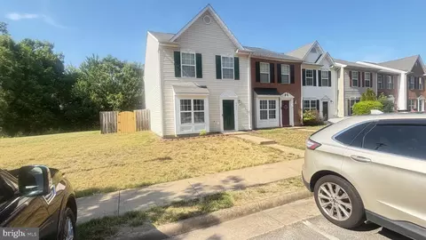 9615 Coventry Creek Dr, Fredericksburg, VA 22408