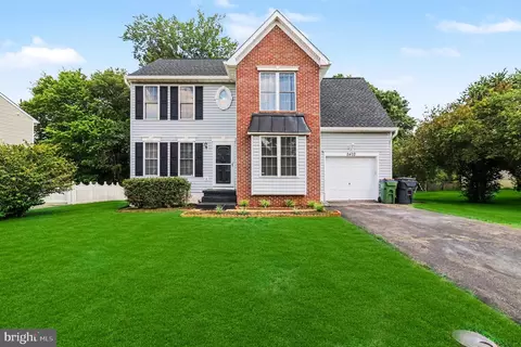 2402 Ruffin Dr, Fredericksburg, VA 22408