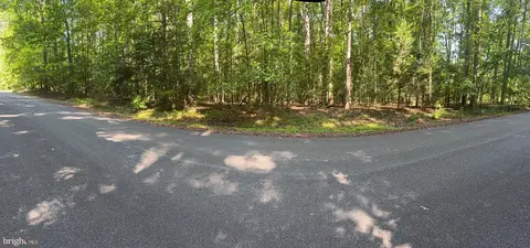 7121 Snow Hill Dr, Spotsylvania, VA 22551