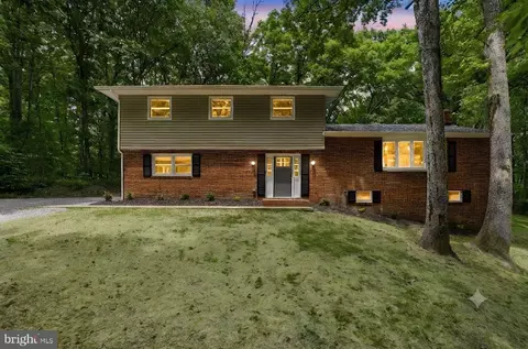 7607 Nyland Rd, Fredericksburg, VA 22408