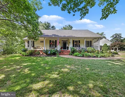 3226 Cavalry Ridge Ct, Fredericksburg, VA 22408