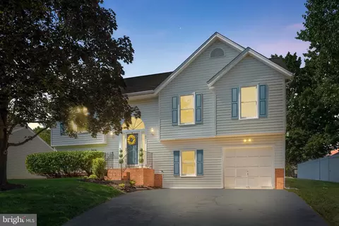 5085 Tara Dr, Fredericksburg, VA 22407