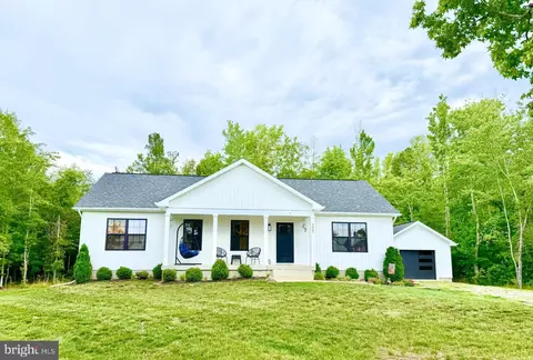 9807 Robert E Lee Dr, Spotsylvania, VA 22551
