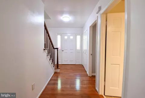 Entry Way - 9624 Sutters Rd, Partlow, VA 22534 photo 2 of 5