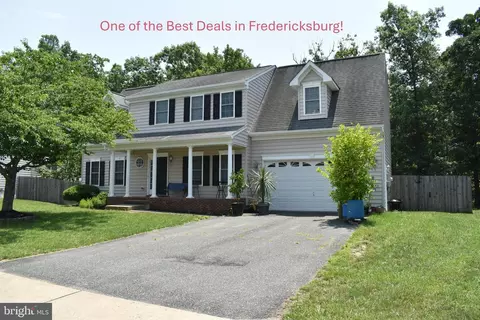 4018 Derbyshire Ln, Fredericksburg, VA 22408