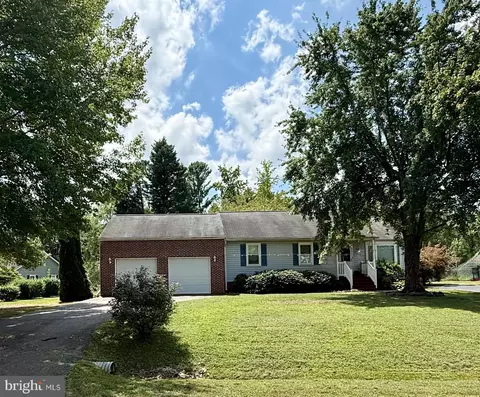 7014 Sharon Rd, Fredericksburg, VA 22407