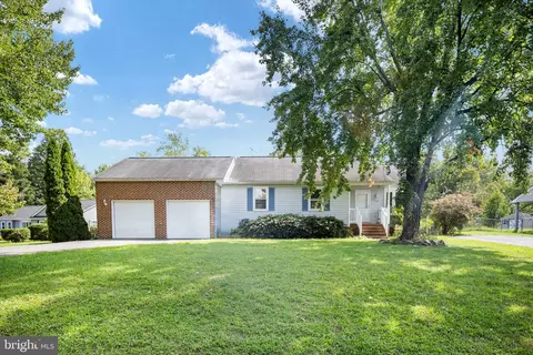 7014 Sharon Rd, Fredericksburg, VA 22407