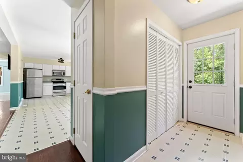 Entry Way - 4210 Shepherds Rd, Partlow, VA 22534 photo 3 of 5