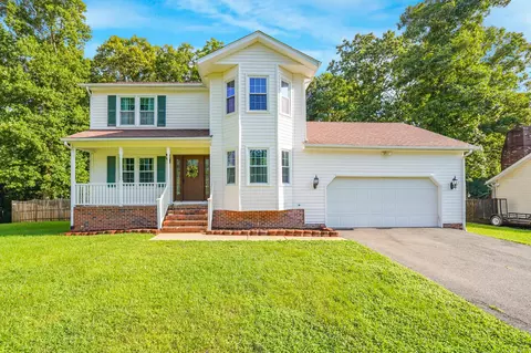 5207 Calvert Ct, Fredericksburg, VA 22407