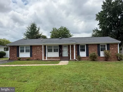 4112 Midway St, Fredericksburg, VA 22408