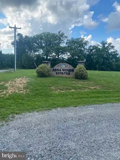 13815 Anna Woods Ct, Spotsylvania, VA 22551