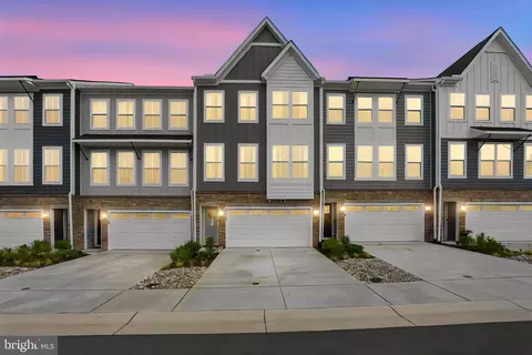 4017 Singerville Ct, Fredericksburg, VA 22408