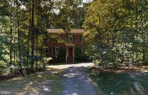 316 Woodfield Dr, Spotsylvania, VA 22553