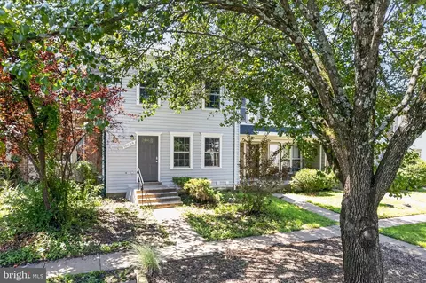 10606 Wakeman Dr, Fredericksburg, VA 22407