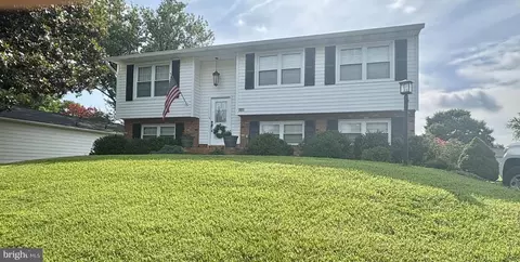 801 Kilarney Dr, Fredericksburg, VA 22407