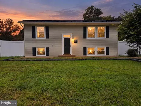 6023 Massaponax Dr, Fredericksburg, VA 22407
