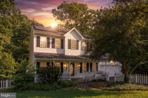 3227 Cavalry Ridge Ct, Fredericksburg, VA 22408