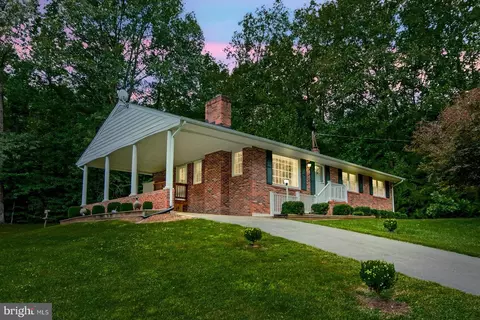 8420 Robert E Lee Dr, Spotsylvania, VA 22551