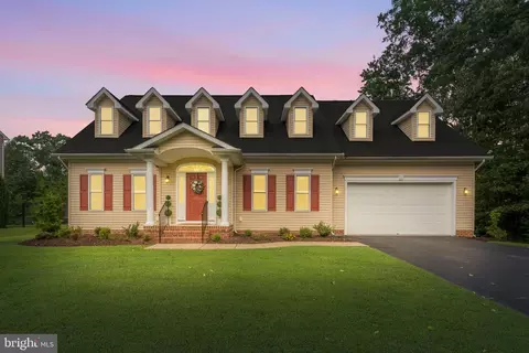 19 Noel Dr, Fredericksburg, VA 22408