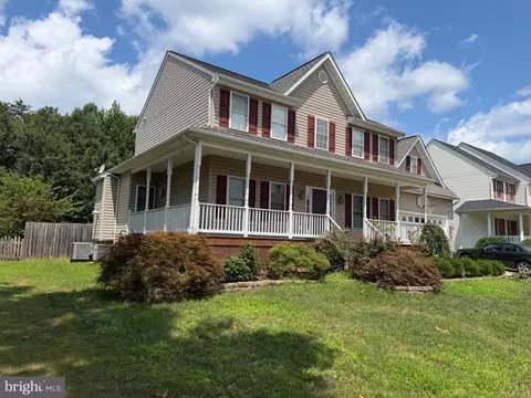 10020 Betsy St, Fredericksburg, VA 22408