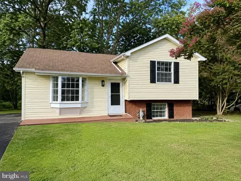 5505 Tallow St, Fredericksburg, VA 22407