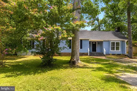 9821 Leavells Rd, Fredericksburg, VA 22407
